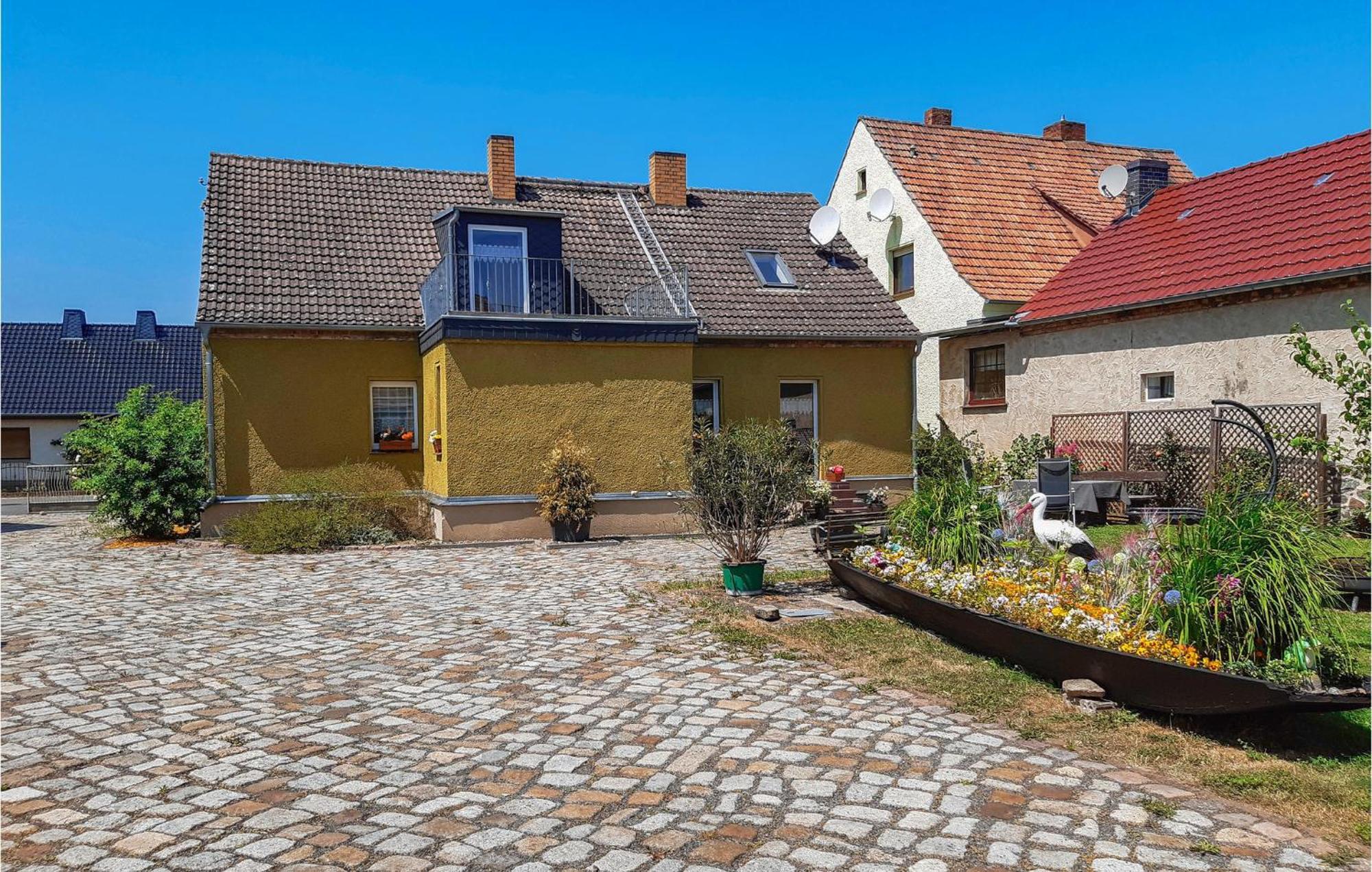 Nice Home In Neu Zauche Ot Caminche With Wifi Caminchen Exterior photo