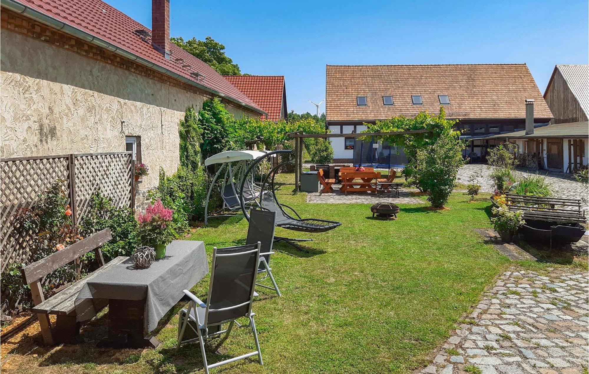 Nice Home In Neu Zauche Ot Caminche With Wifi Caminchen Exterior photo
